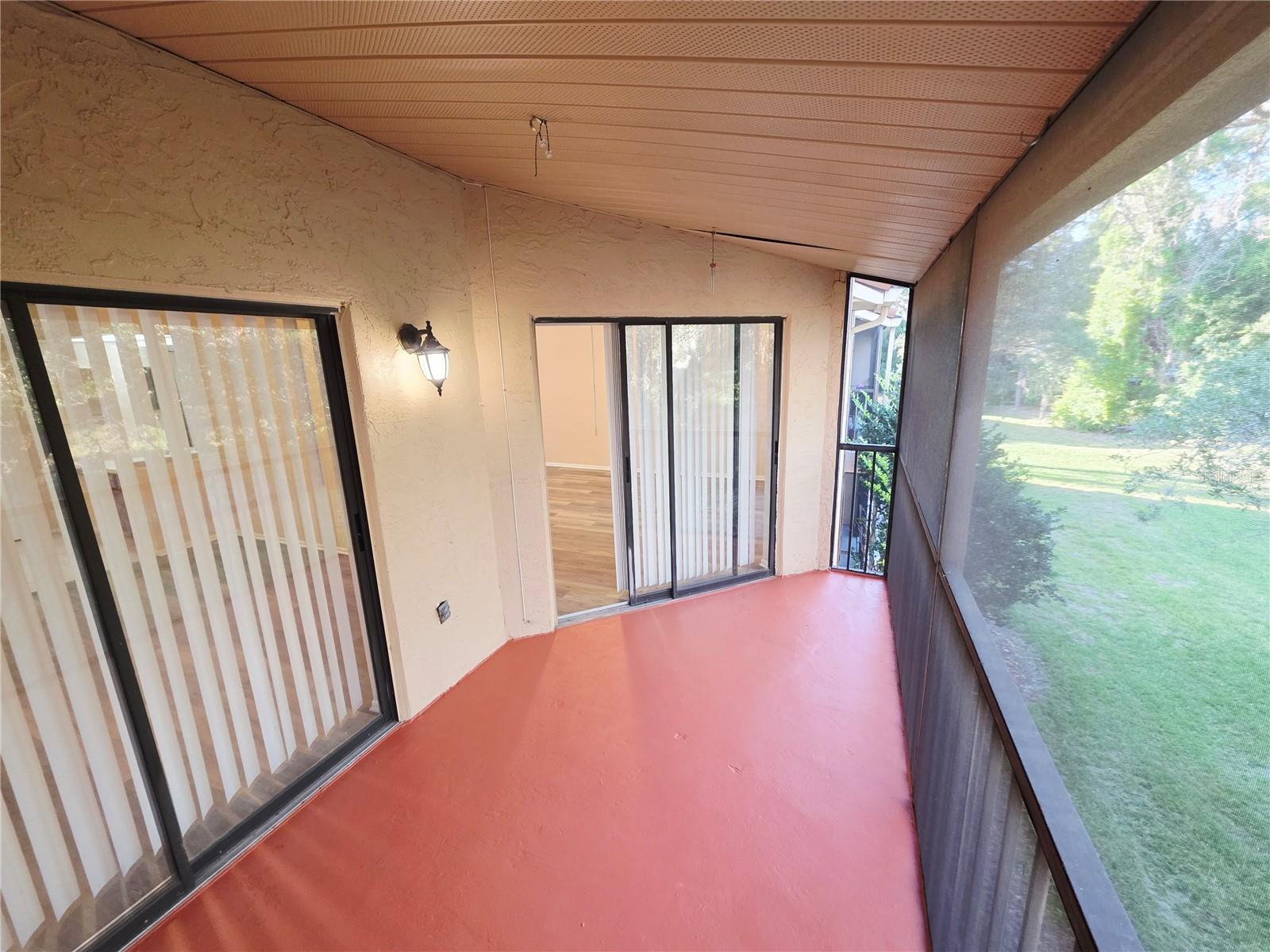 Image 22 of 35 For 7543 Sugar Bend Drive 7543