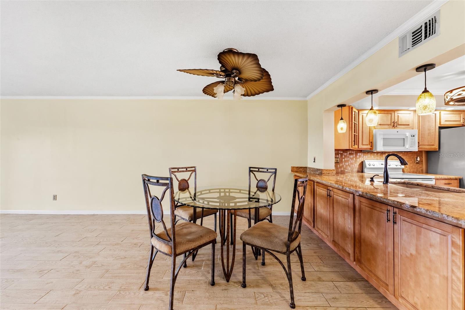 Image 14 of 55 For 3165 Atlantic Avenue A107