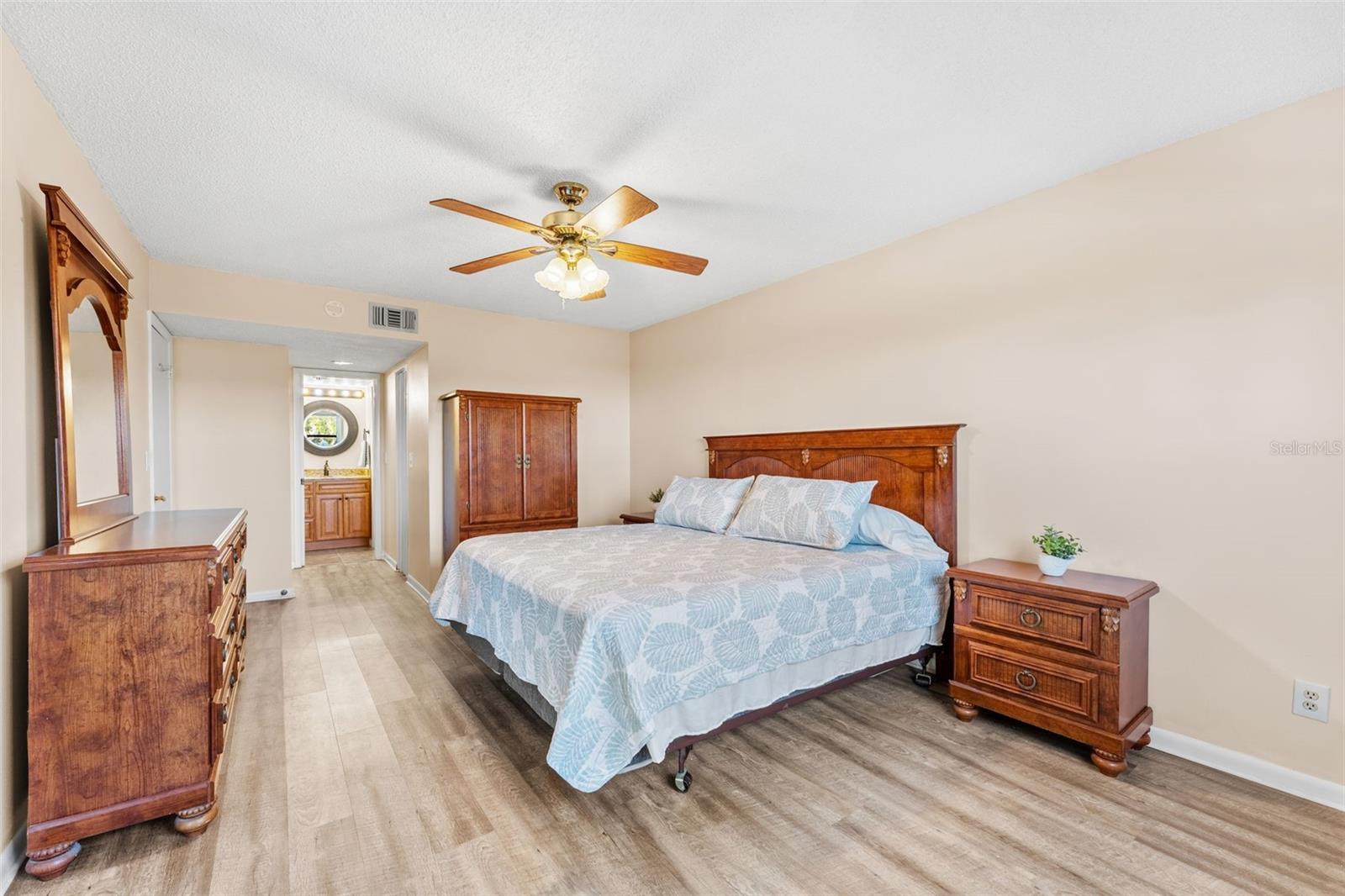 Image 7 of 55 For 3165 Atlantic Avenue A107