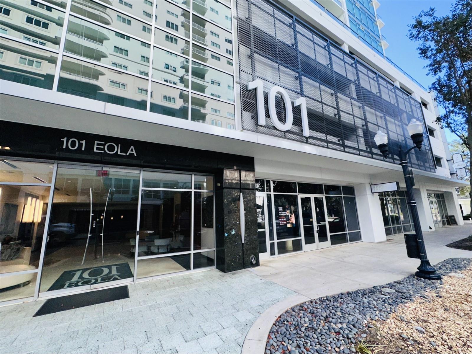 Image 46 of 53 For 101 Eola Drive 1208