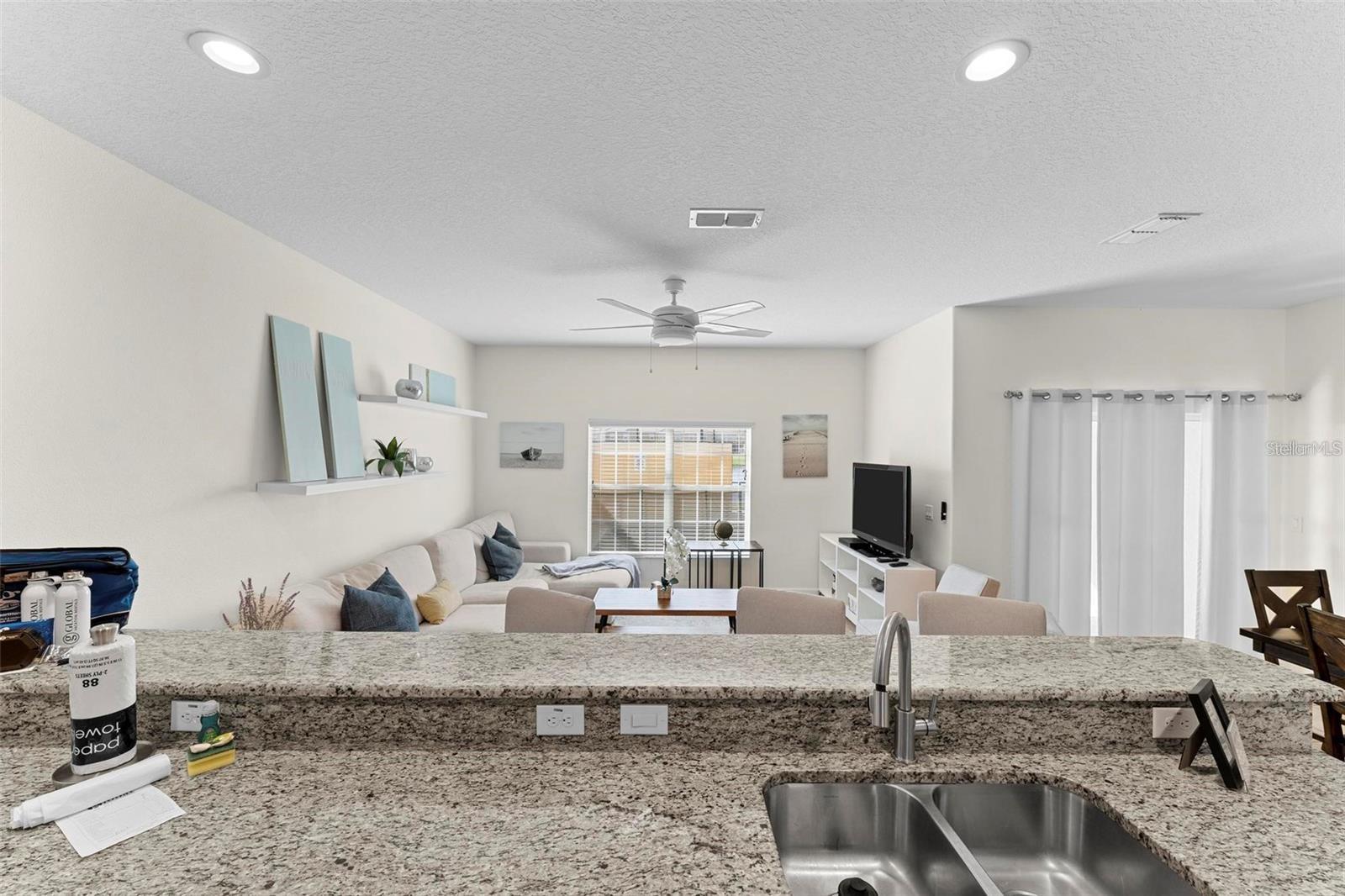 Image 16 of 45 For 8859 Candy Palm Road