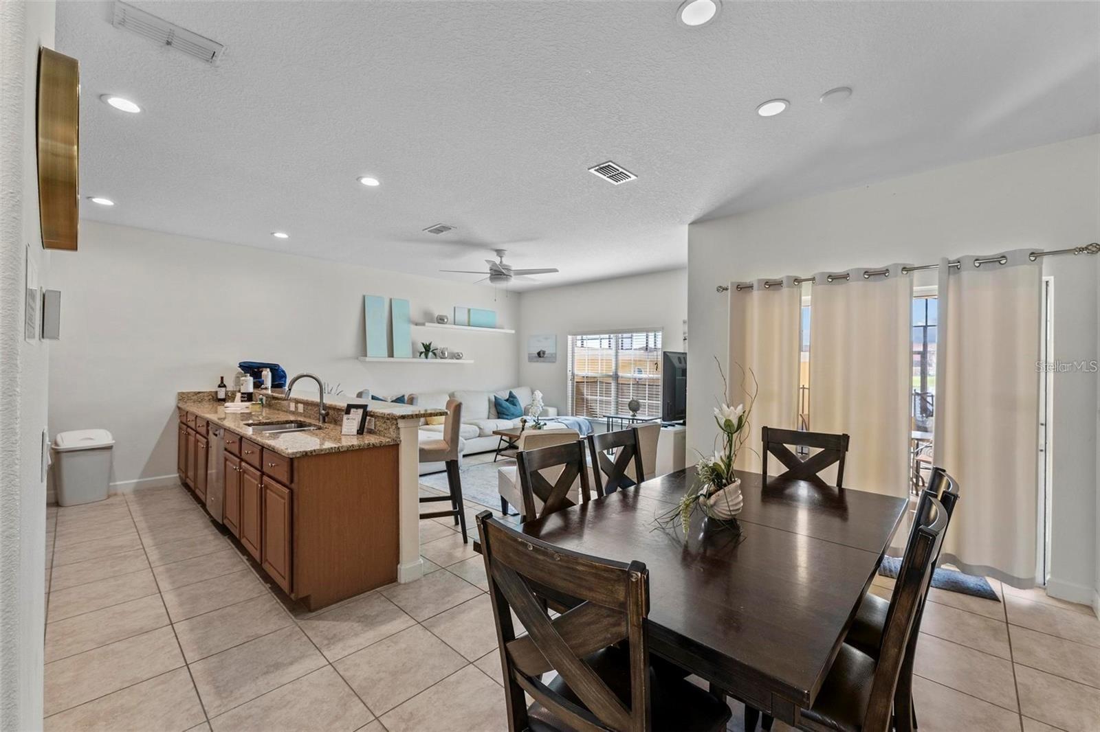 Image 9 of 45 For 8859 Candy Palm Road