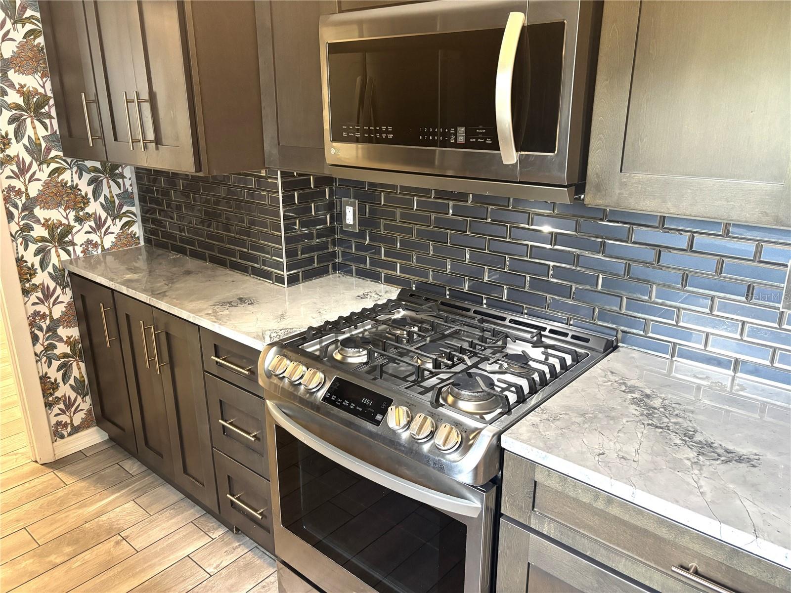 Image 10 of 55 For 668 Georgia Avenue