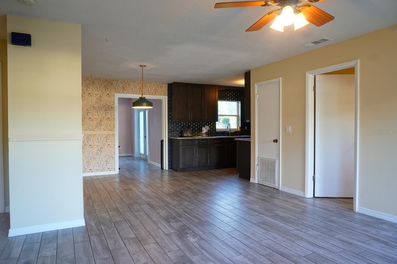 Image 17 of 55 For 668 Georgia Avenue