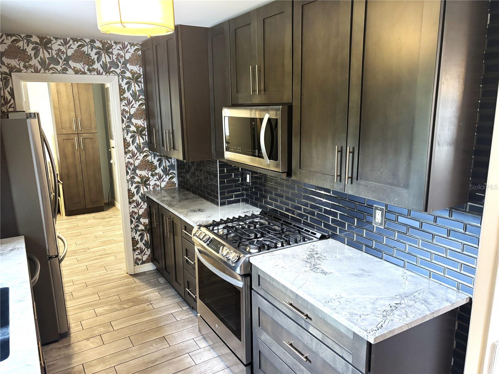 Image 9 of 55 For 668 Georgia Avenue