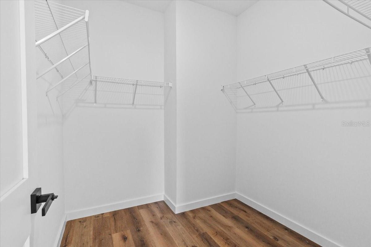 Image 11 of 19 For 4325 Bacall Loop