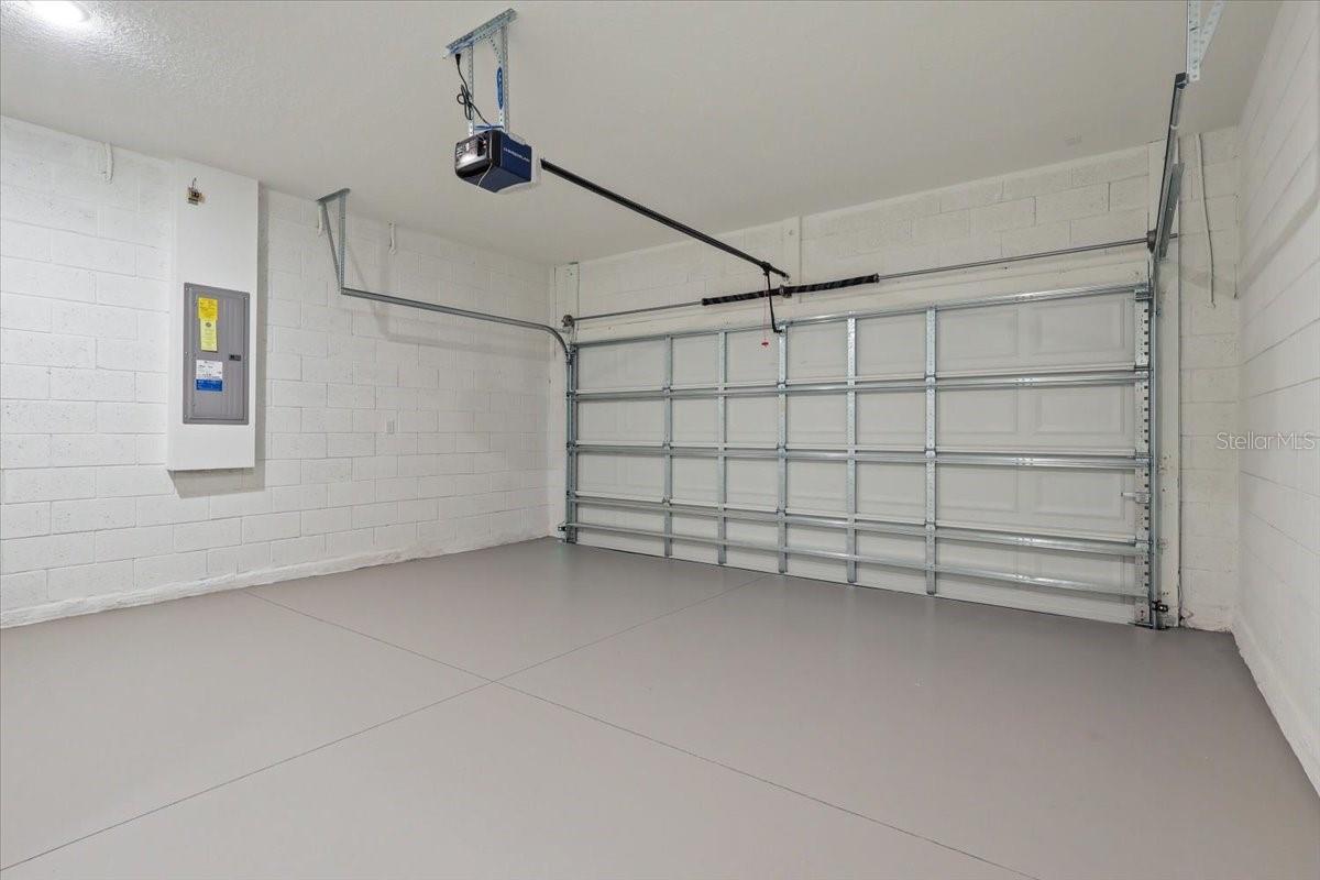 Image 14 of 19 For 4325 Bacall Loop