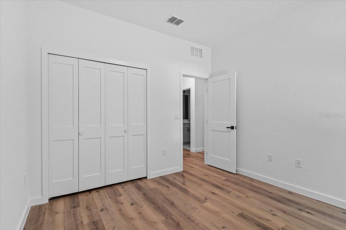 Image 15 of 19 For 4325 Bacall Loop