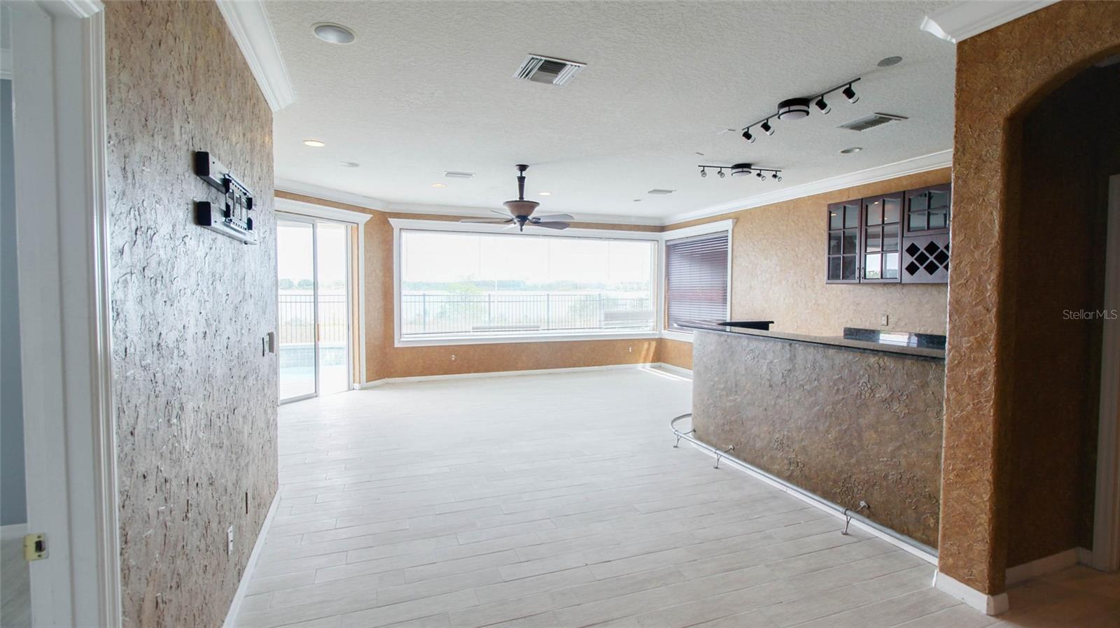 Image 19 of 41 For 8507 Marino Boulevard