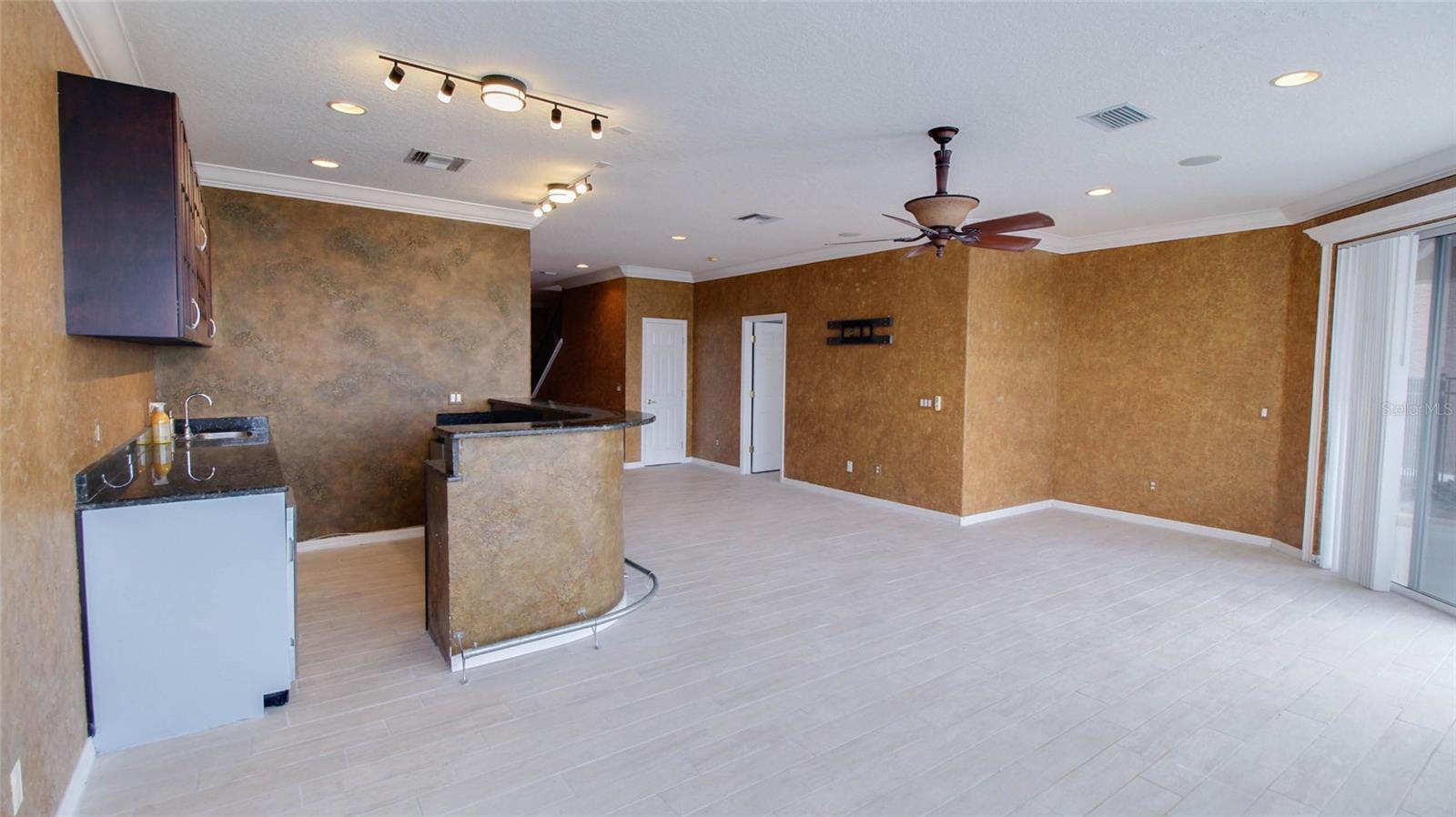 Image 21 of 41 For 8507 Marino Boulevard