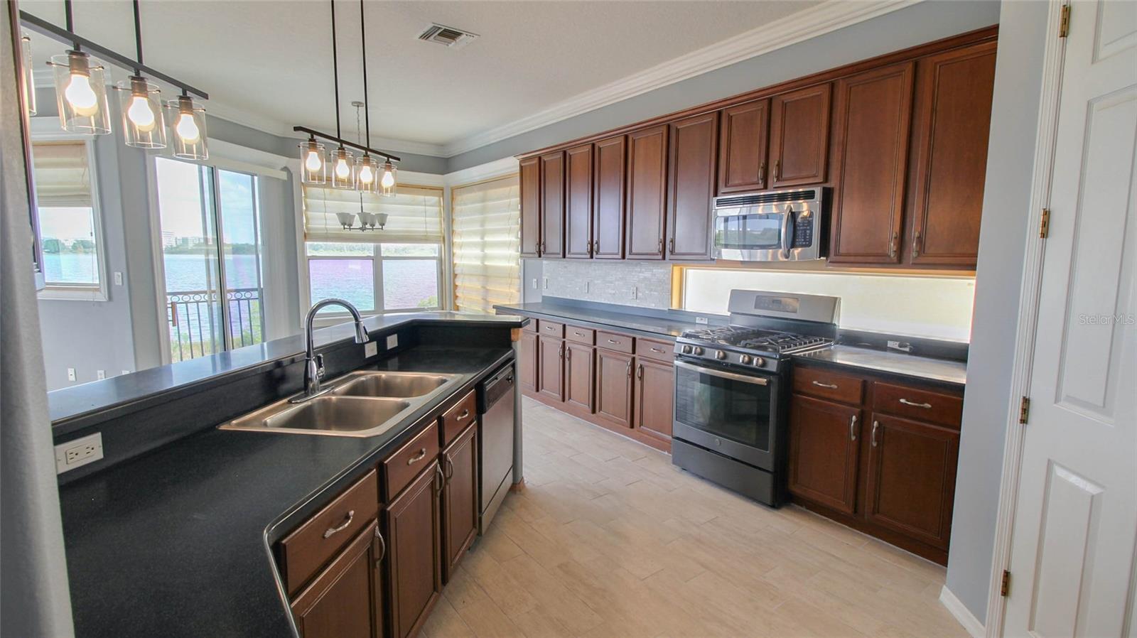 Image 6 of 41 For 8507 Marino Boulevard