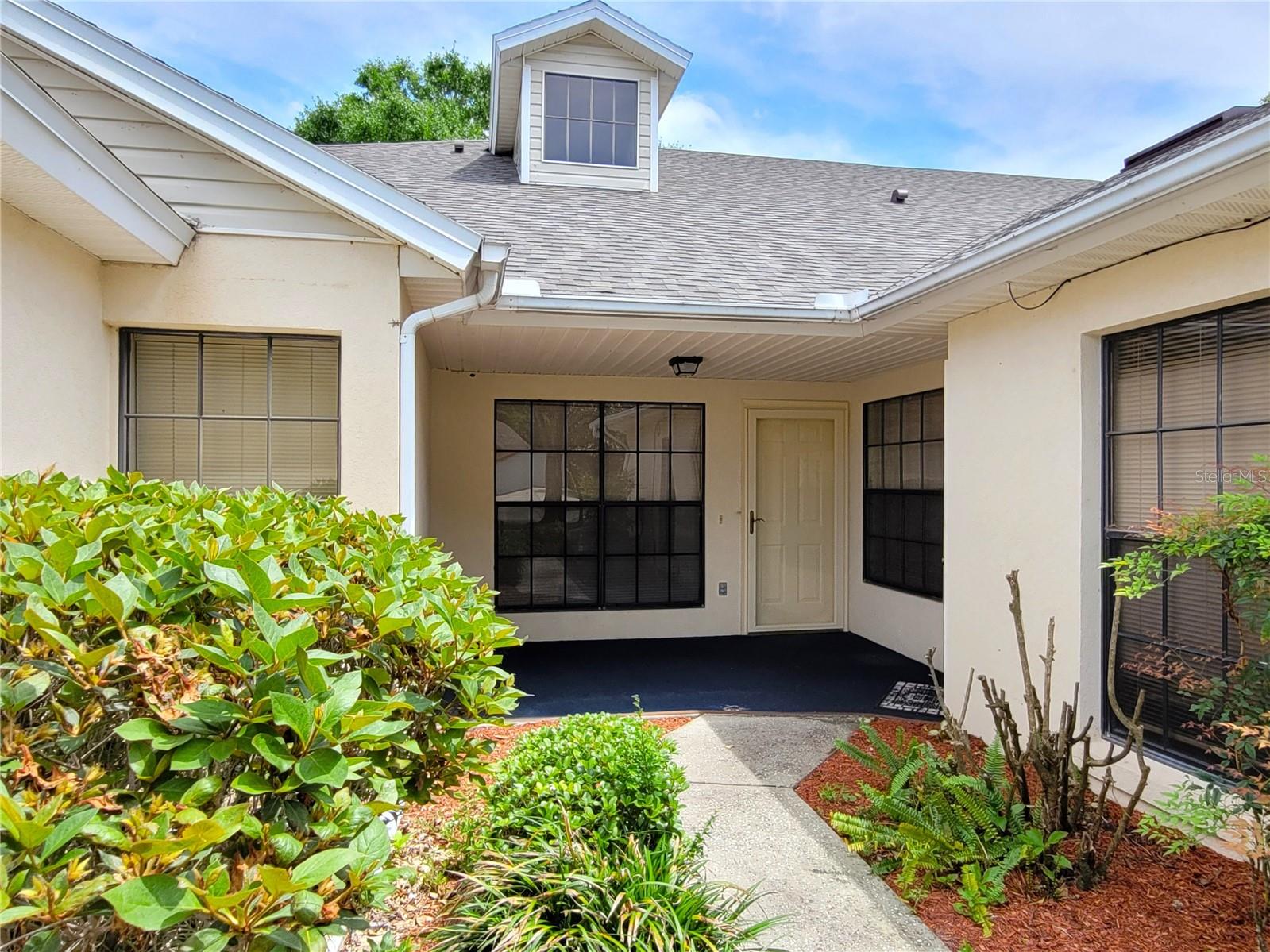 Image 4 of 65 For 432 Baytree Blvd