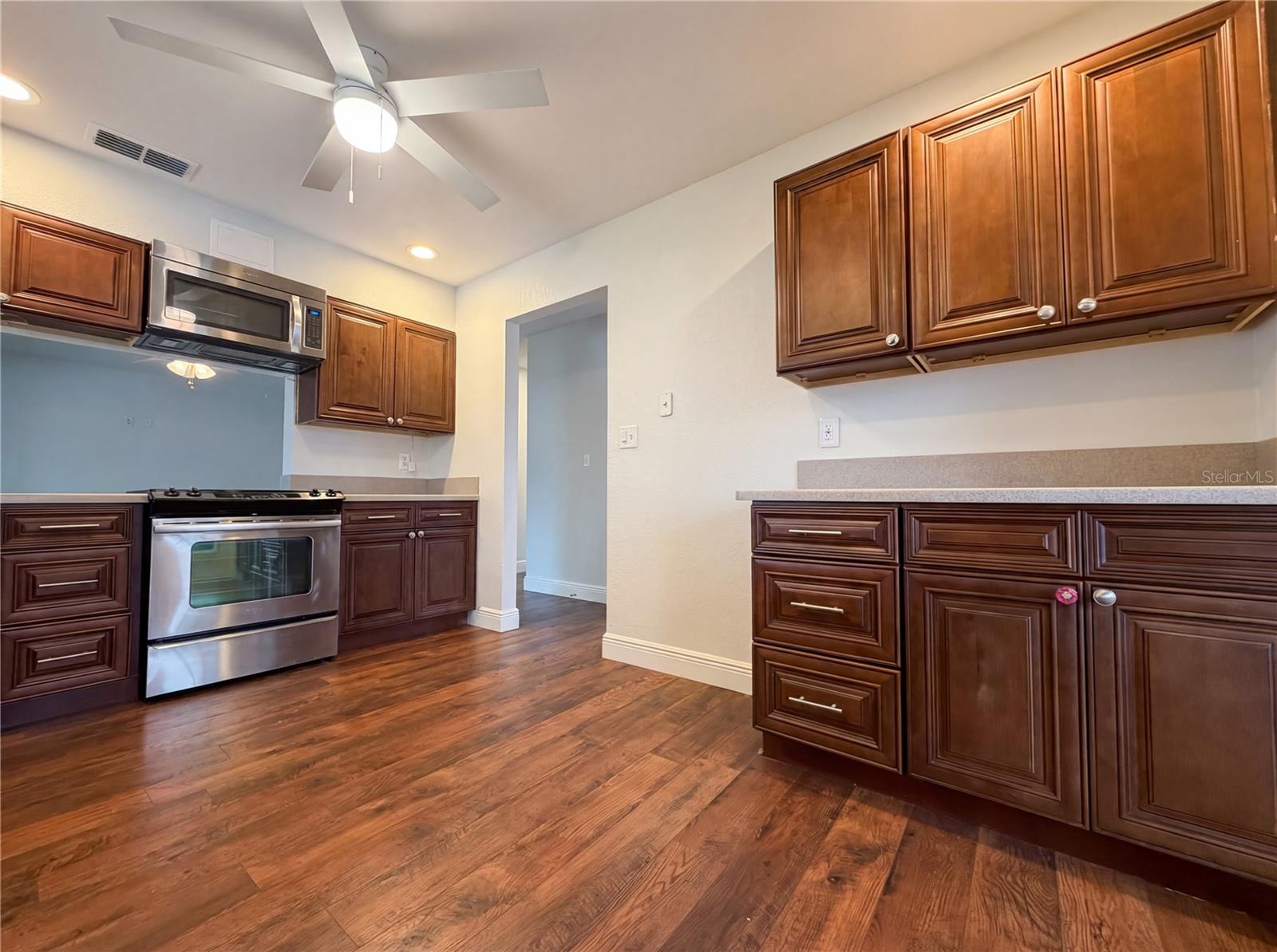 Image 10 of 32 For 3014 Rosebud Lane