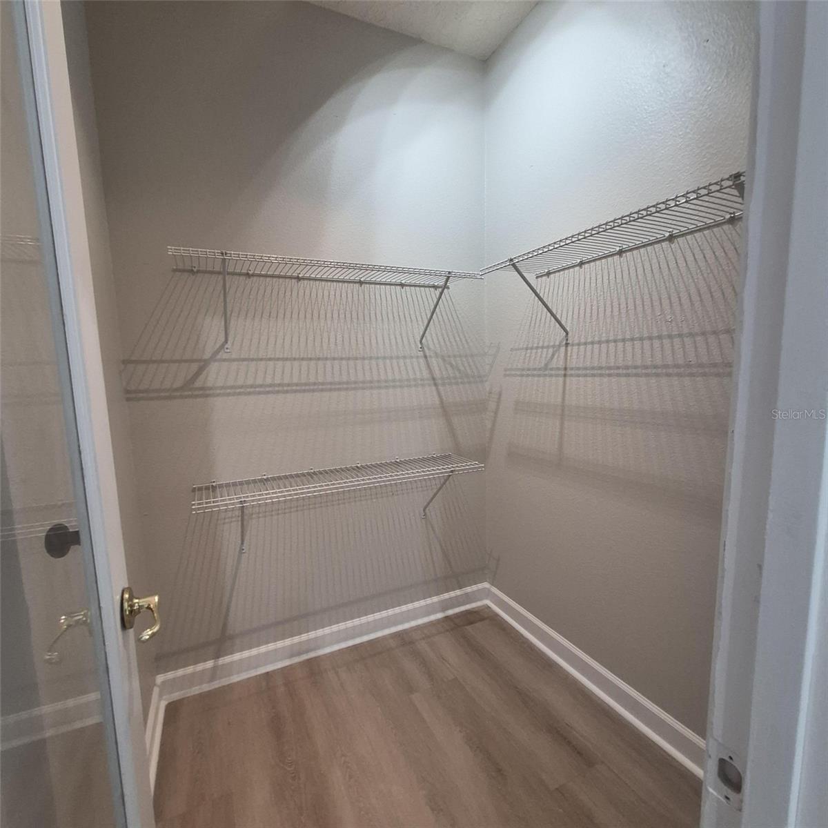 Image 13 of 47 For 16112 Birchwood Way