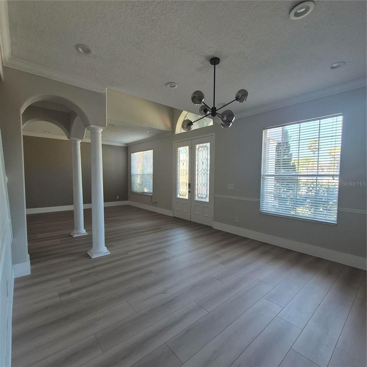 Image 18 of 47 For 16112 Birchwood Way