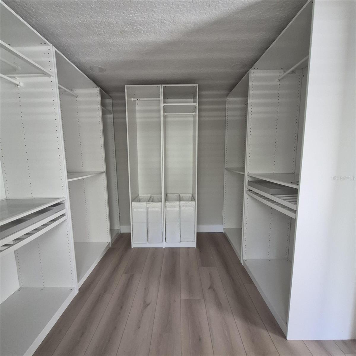 Image 19 of 47 For 16112 Birchwood Way