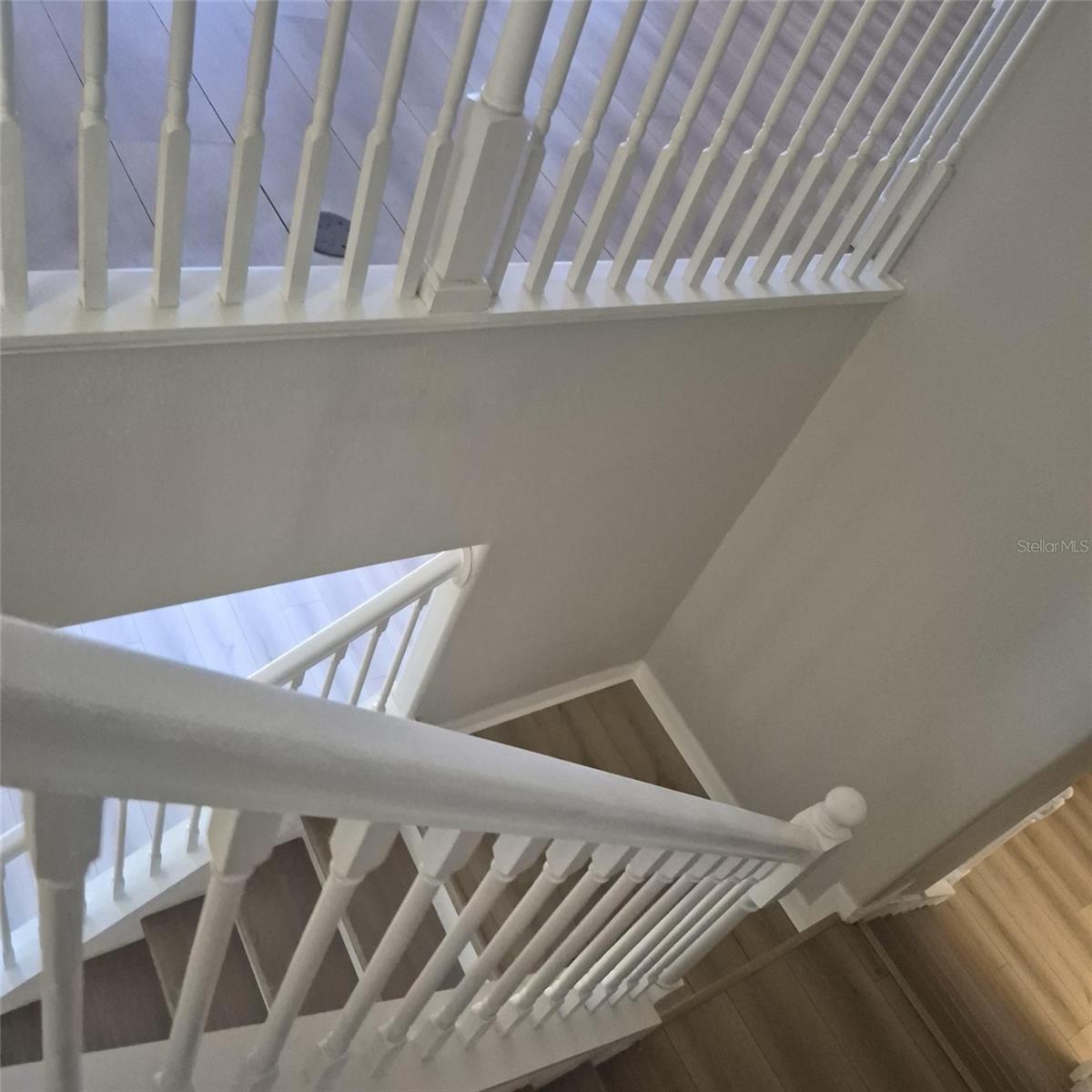 Image 27 of 47 For 16112 Birchwood Way