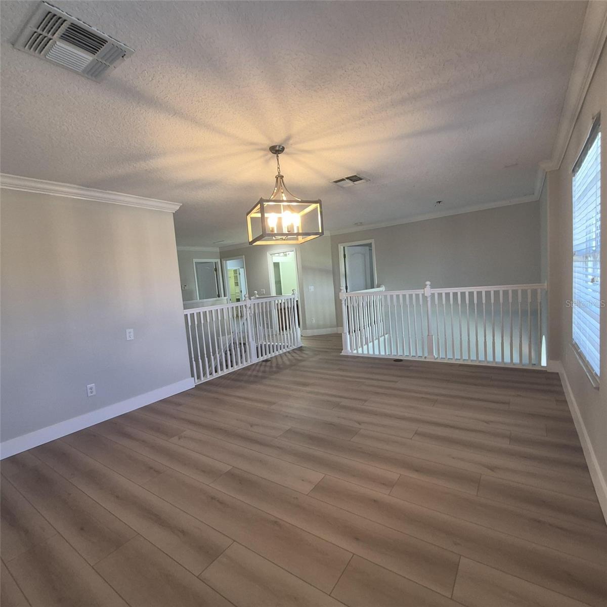 Image 28 of 47 For 16112 Birchwood Way