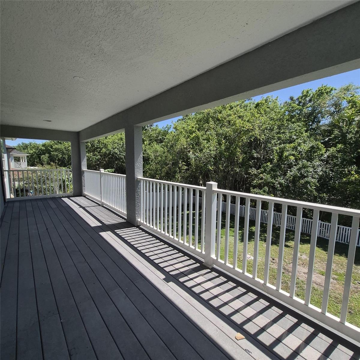 Image 41 of 47 For 16112 Birchwood Way