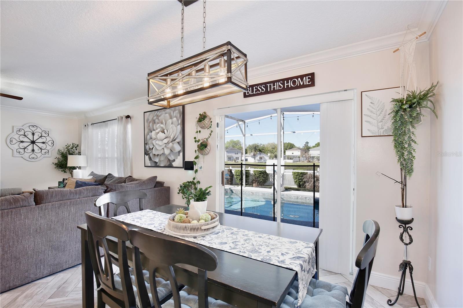 Image 14 of 37 For 2115 Heathwood Circle