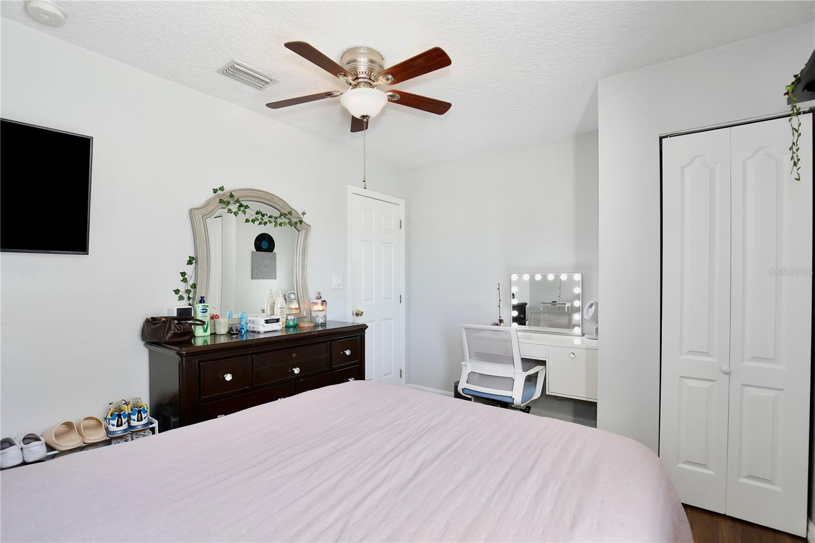 Image 21 of 37 For 2115 Heathwood Circle