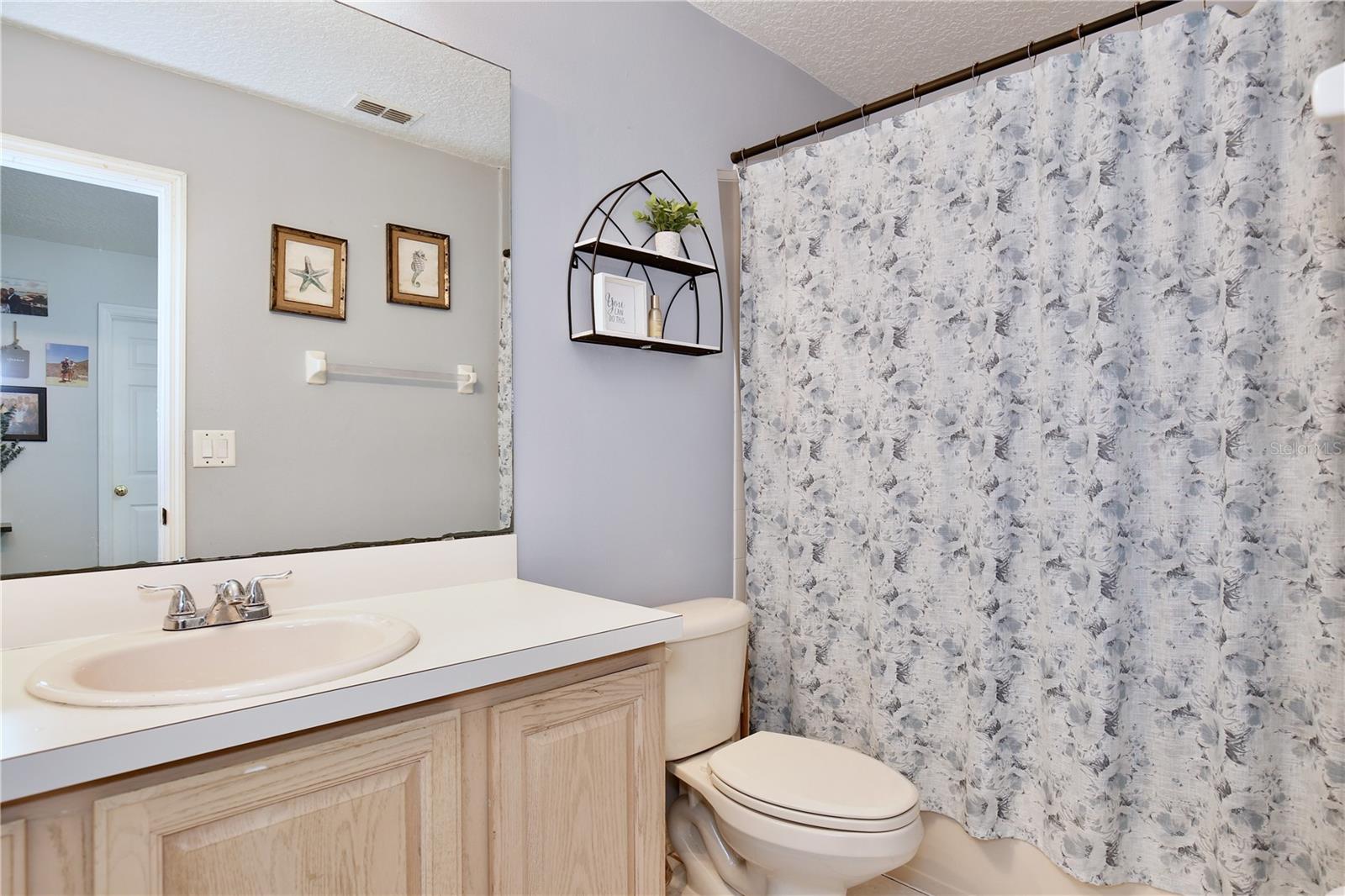 Image 22 of 37 For 2115 Heathwood Circle