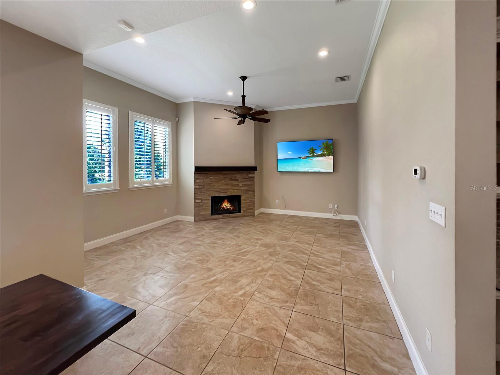 Image 10 of 58 For 8537 Redleaf Lane