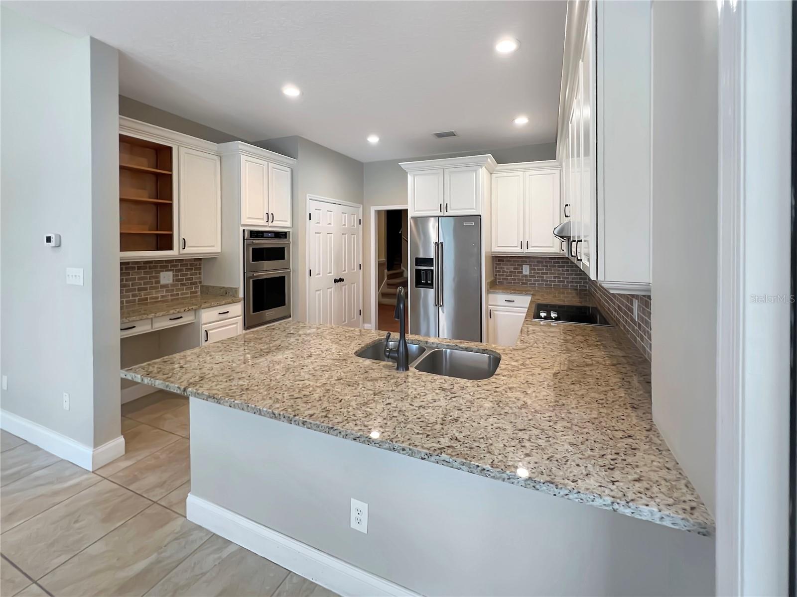 Image 3 of 58 For 8537 Redleaf Lane