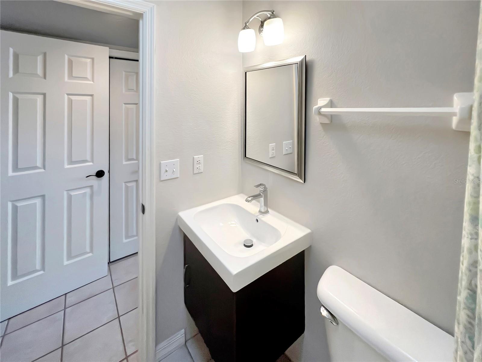 Image 33 of 58 For 8537 Redleaf Lane