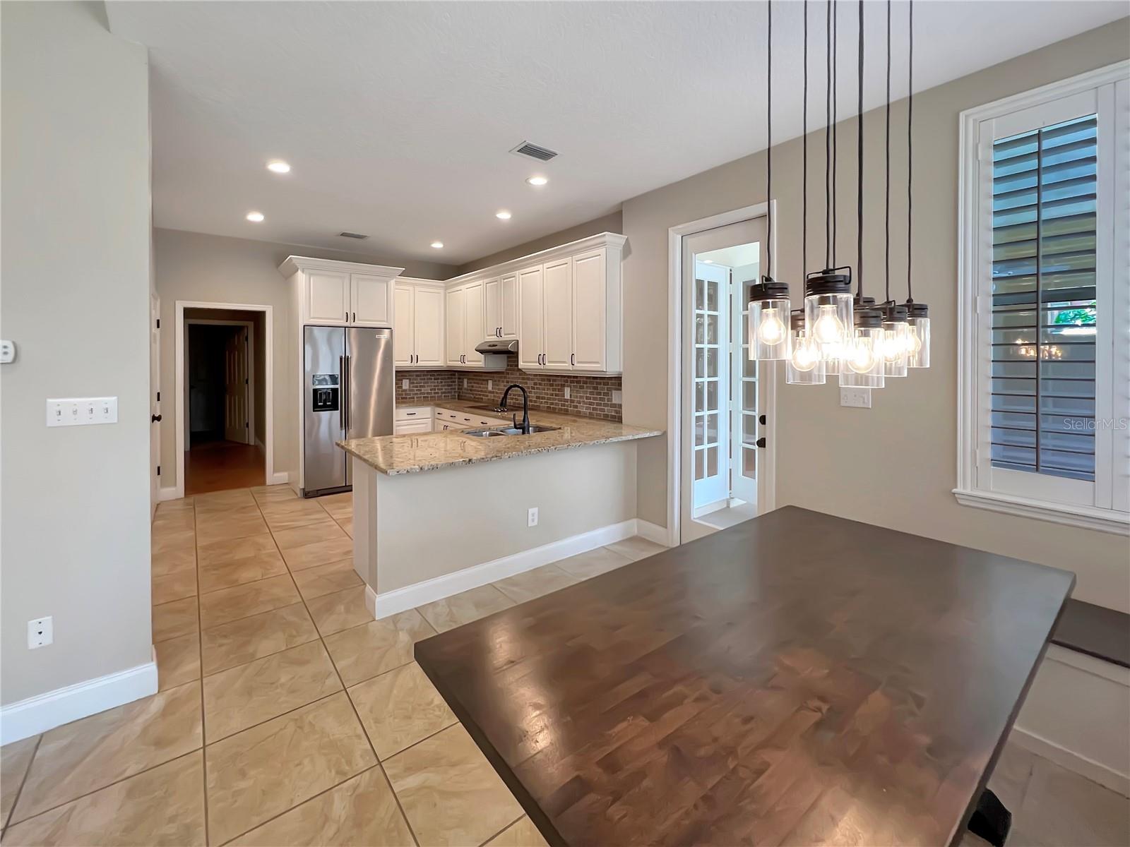 Image 9 of 58 For 8537 Redleaf Lane