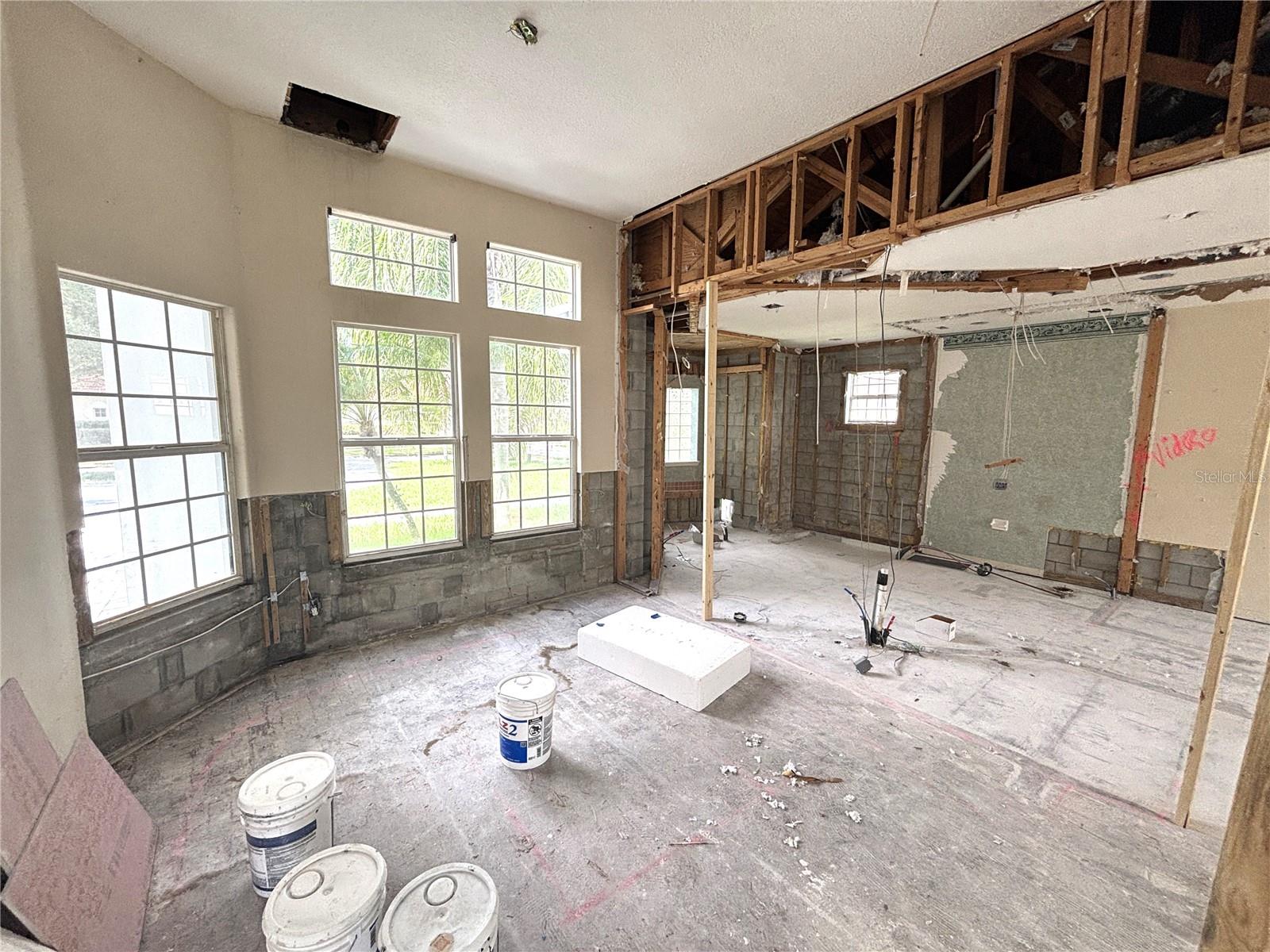 Image 13 of 60 For 2457 Baesel View Drive