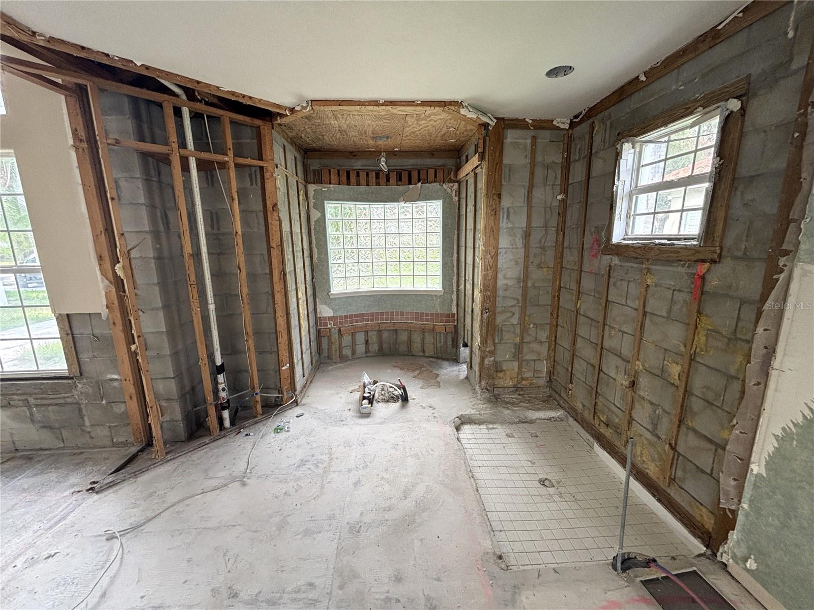 Image 18 of 60 For 2457 Baesel View Drive