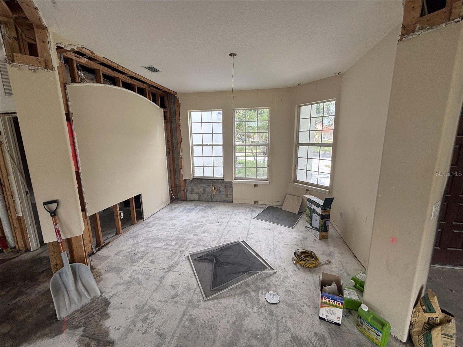 Image 21 of 60 For 2457 Baesel View Drive