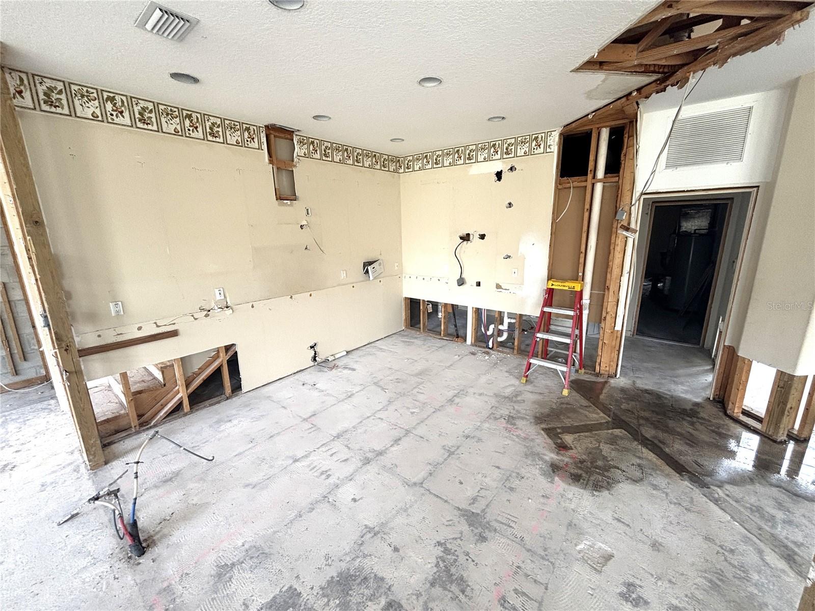 Image 23 of 60 For 2457 Baesel View Drive