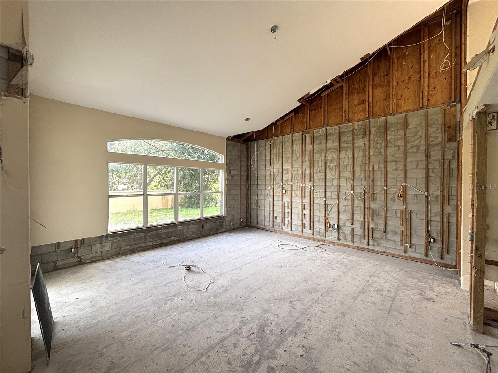 Image 25 of 60 For 2457 Baesel View Drive