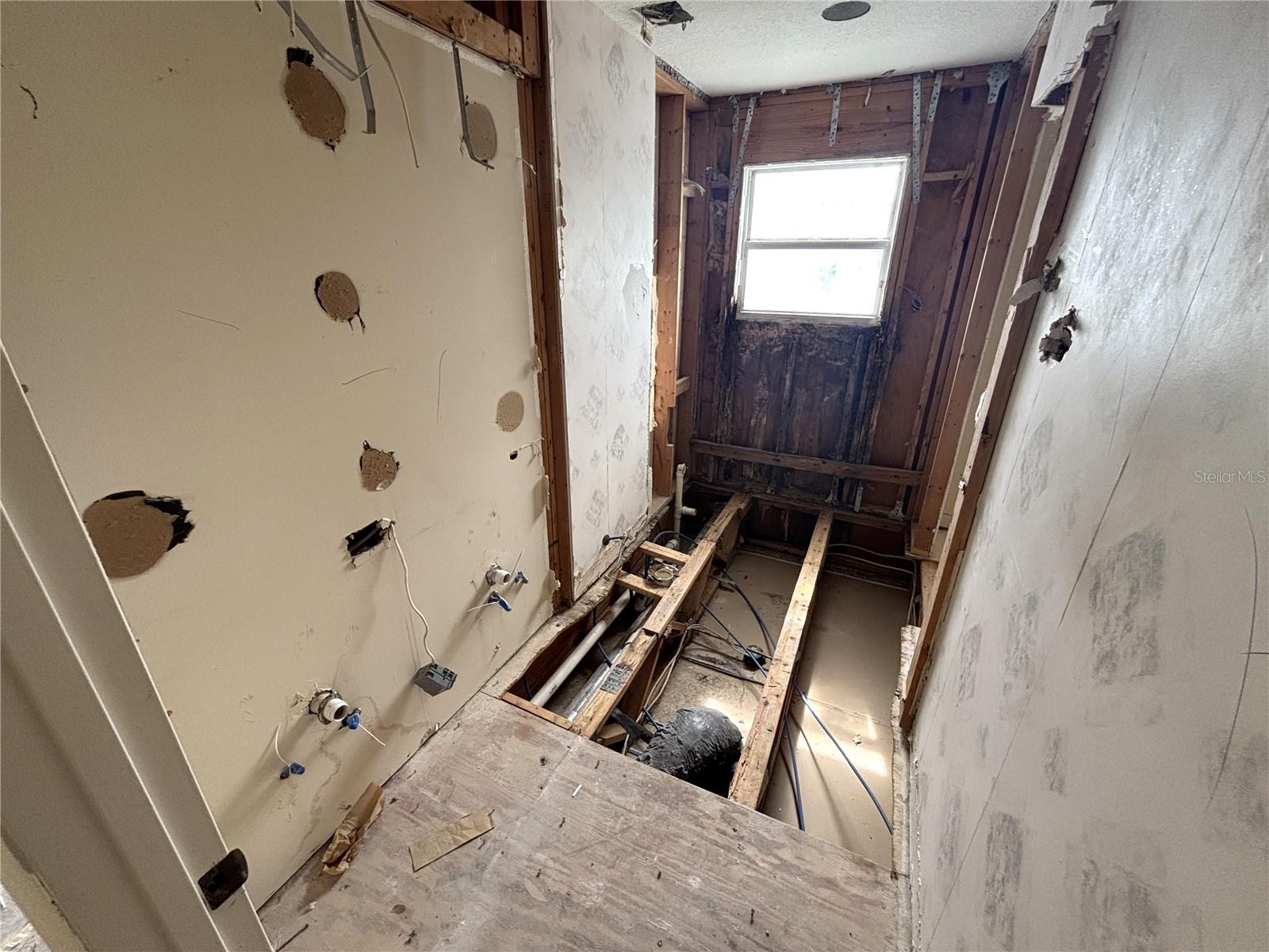 Image 43 of 60 For 2457 Baesel View Drive