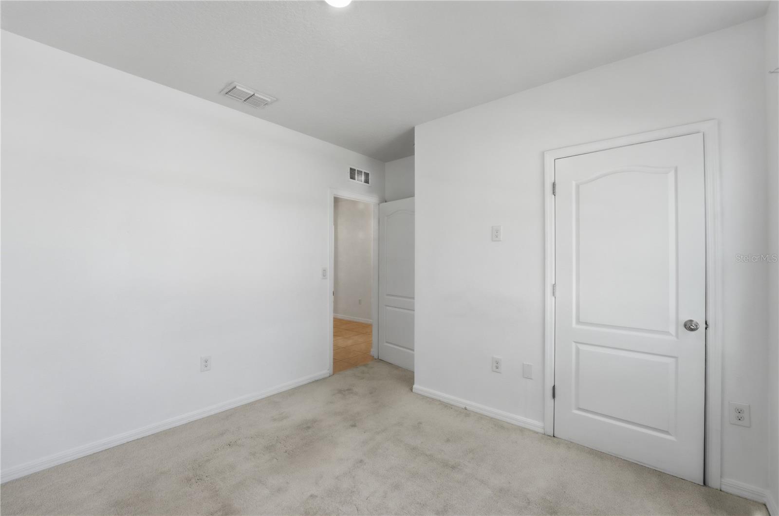 Image 13 of 42 For 1823 Bluepoint Street