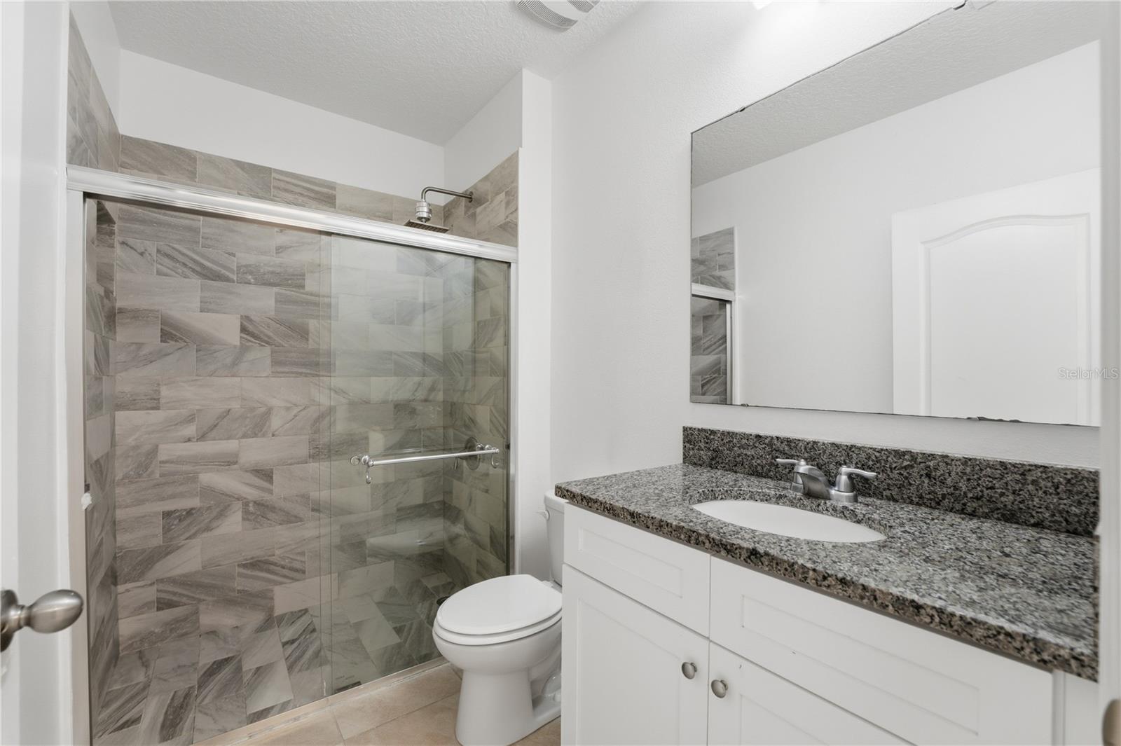 Image 14 of 42 For 1823 Bluepoint Street