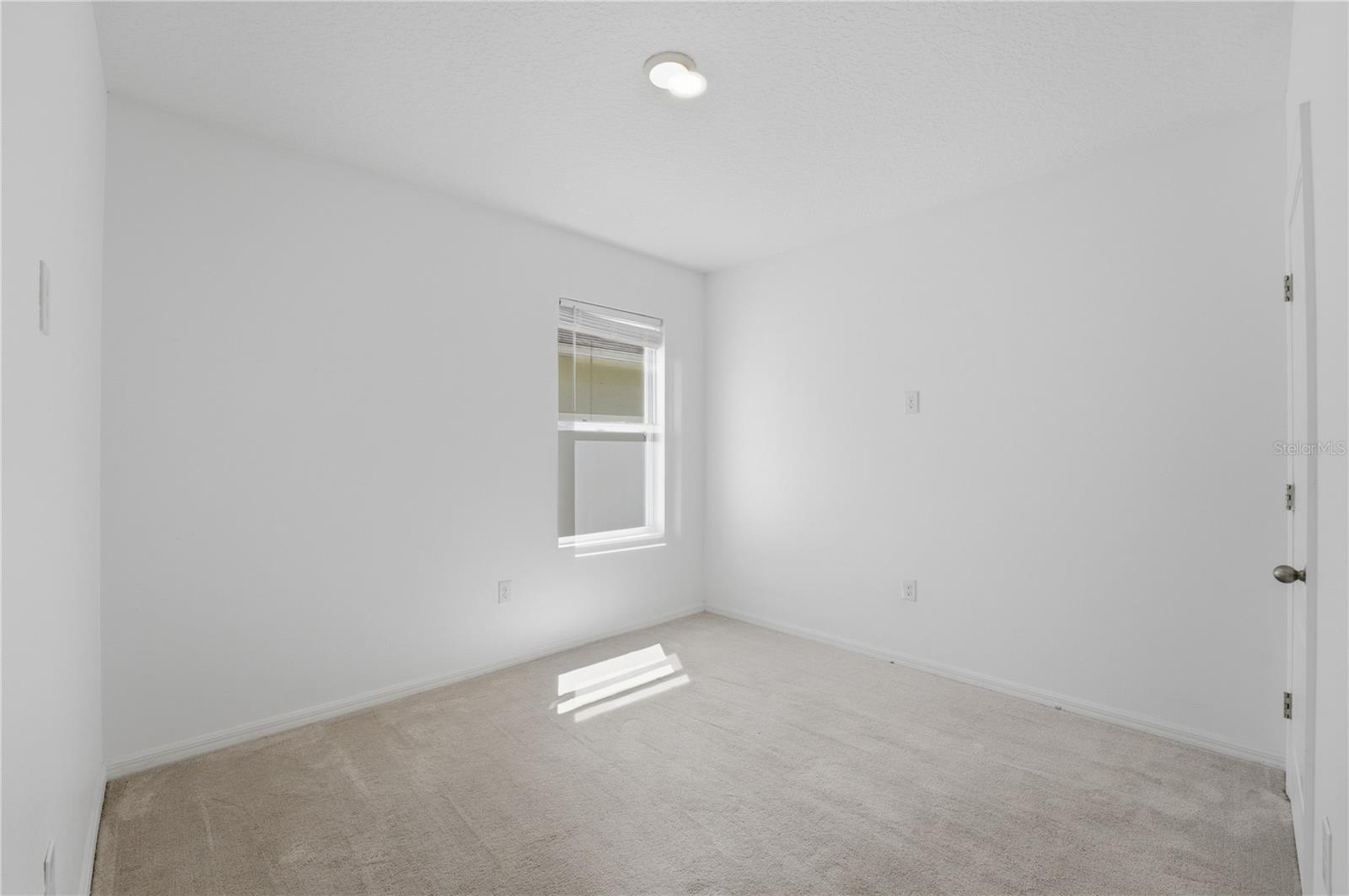 Image 15 of 42 For 1823 Bluepoint Street