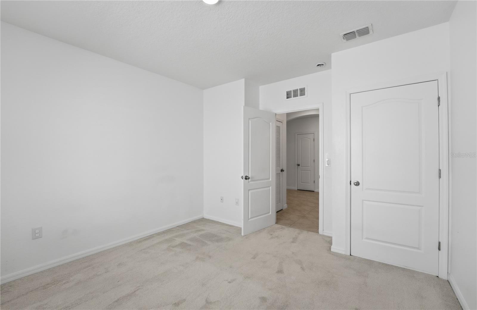 Image 19 of 42 For 1823 Bluepoint Street