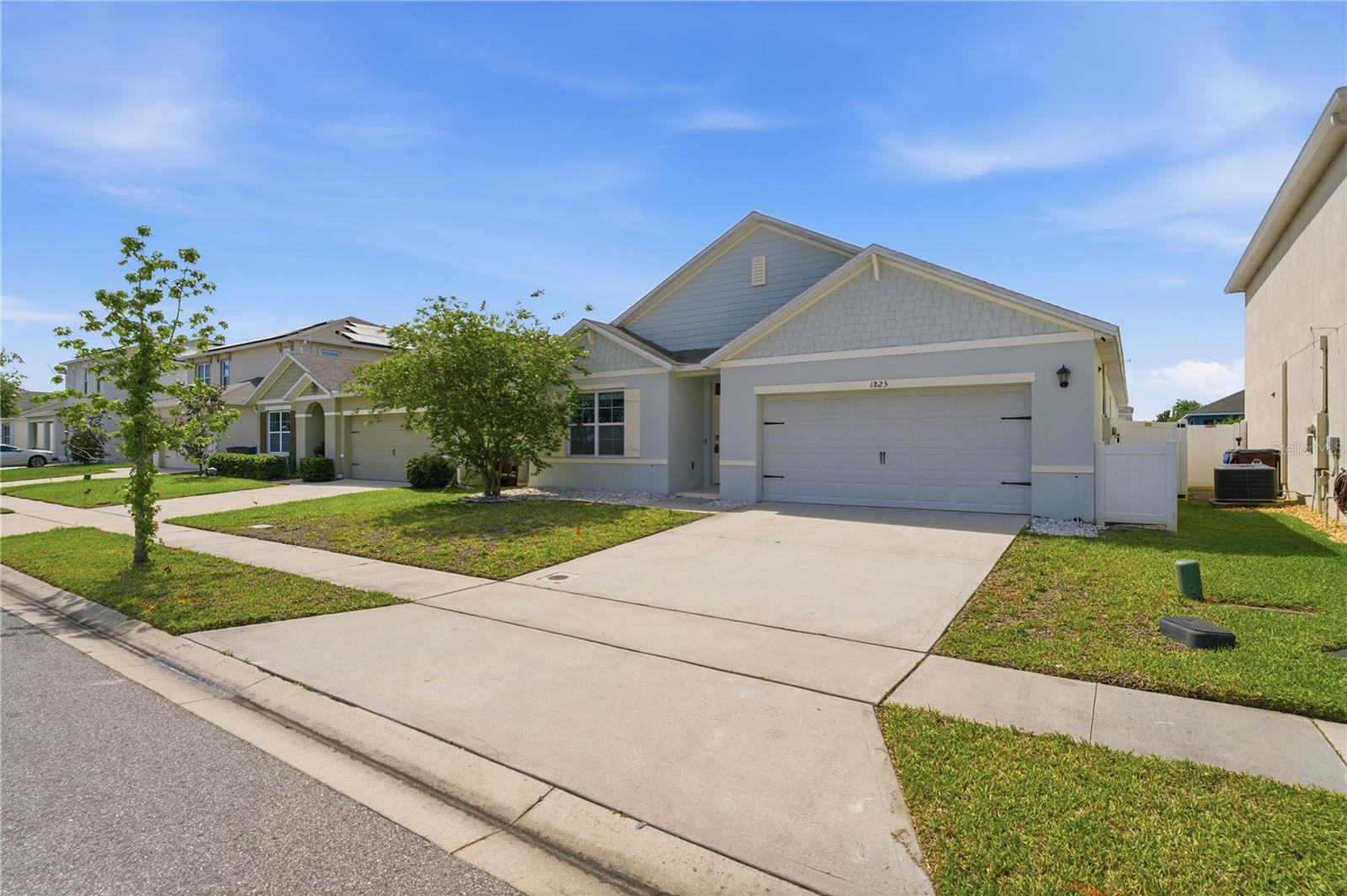 Image 2 of 42 For 1823 Bluepoint Street