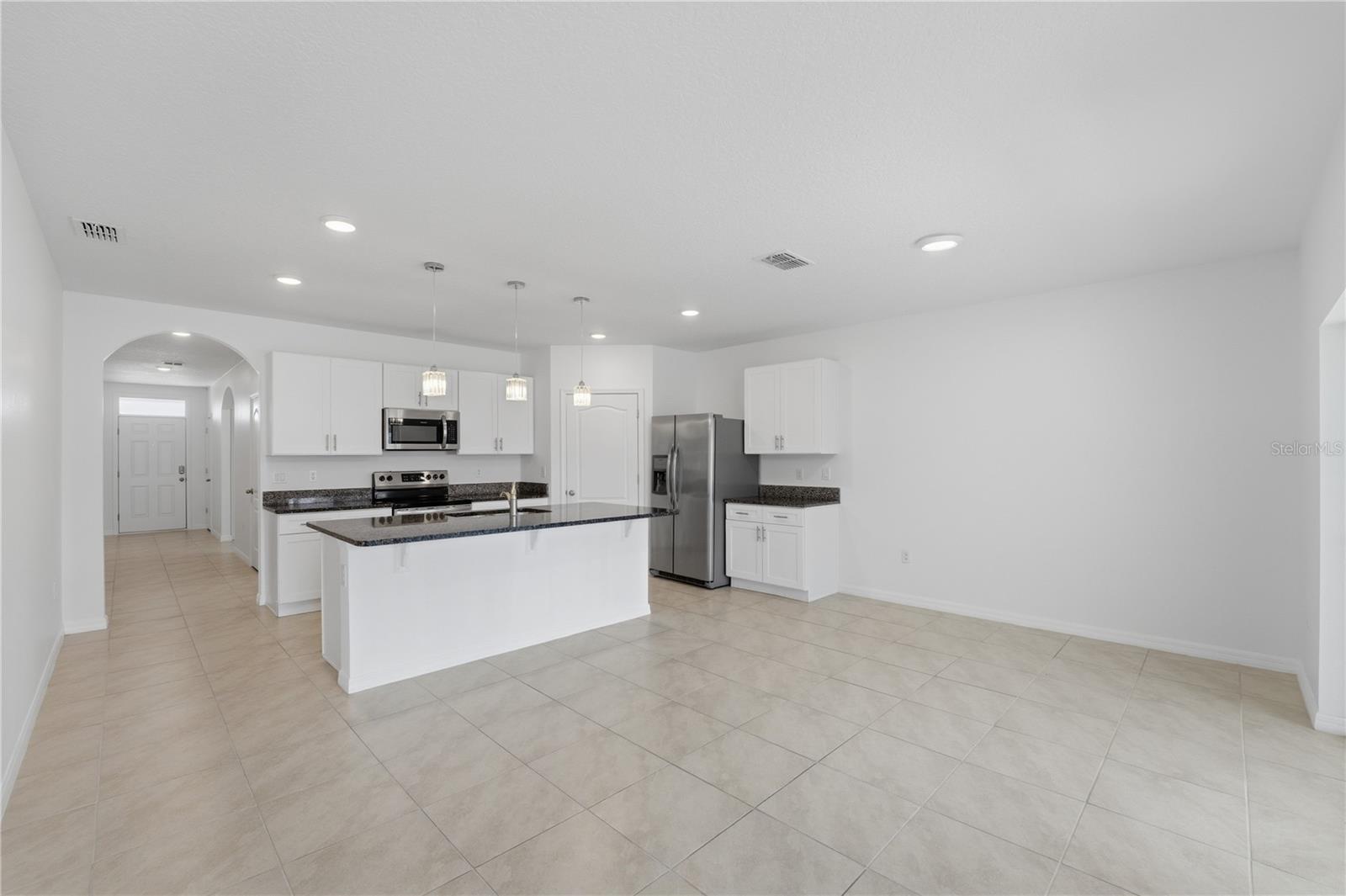 Image 21 of 42 For 1823 Bluepoint Street
