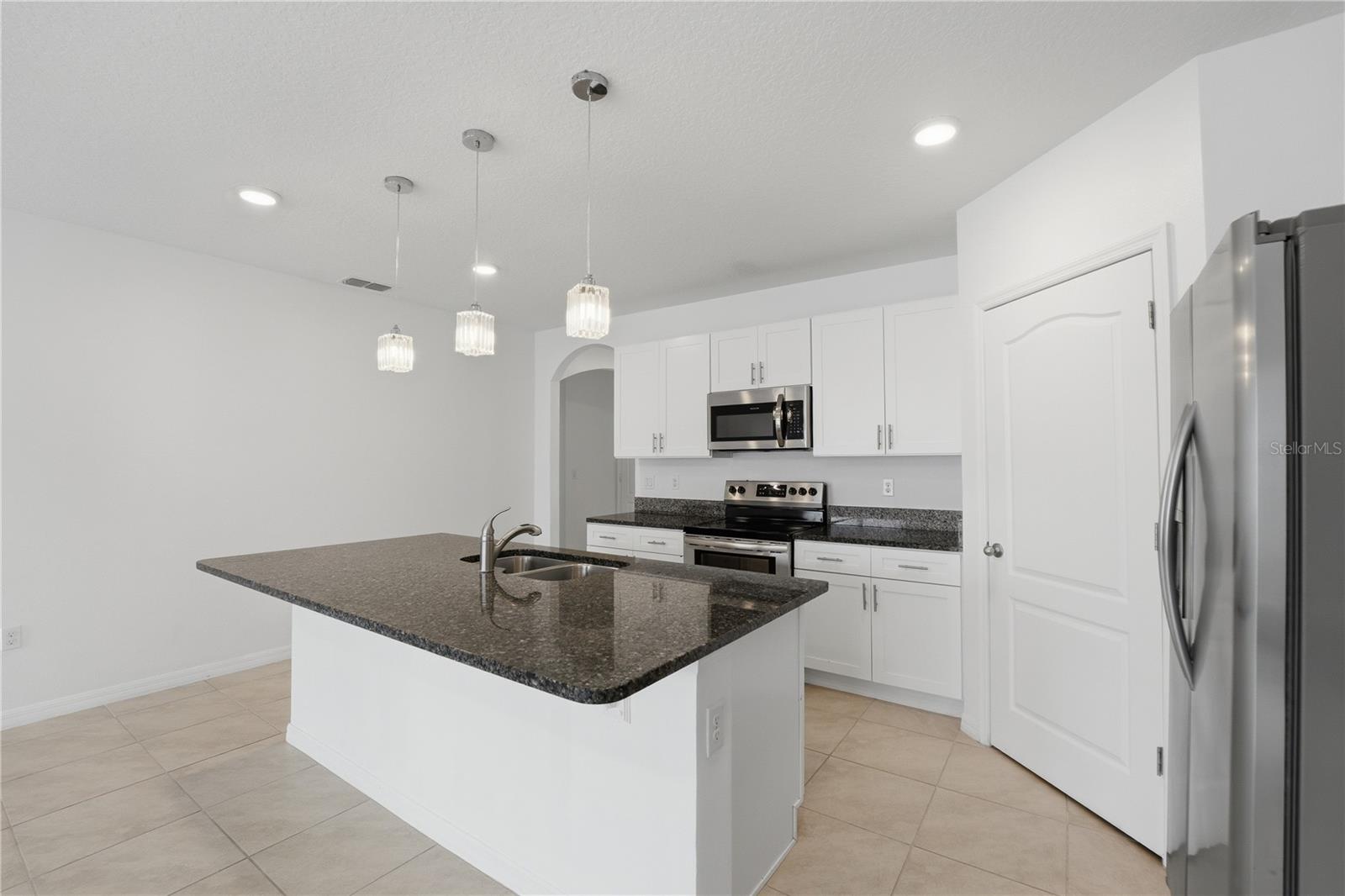 Image 25 of 42 For 1823 Bluepoint Street