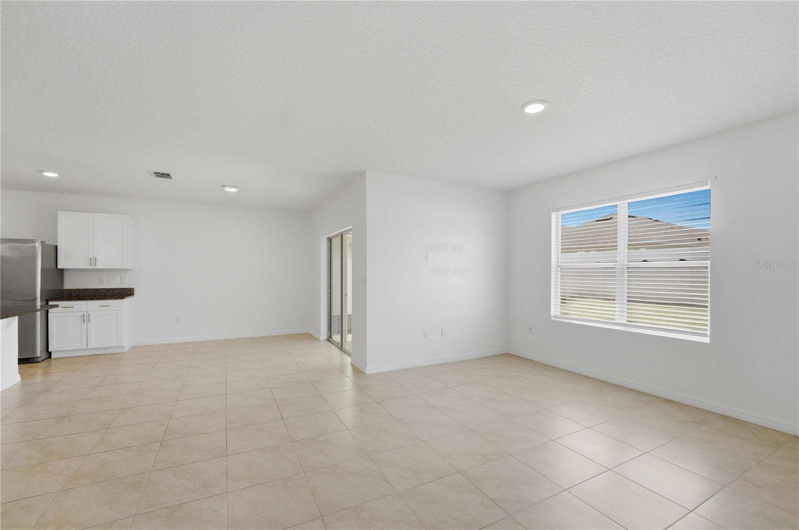 Image 28 of 42 For 1823 Bluepoint Street
