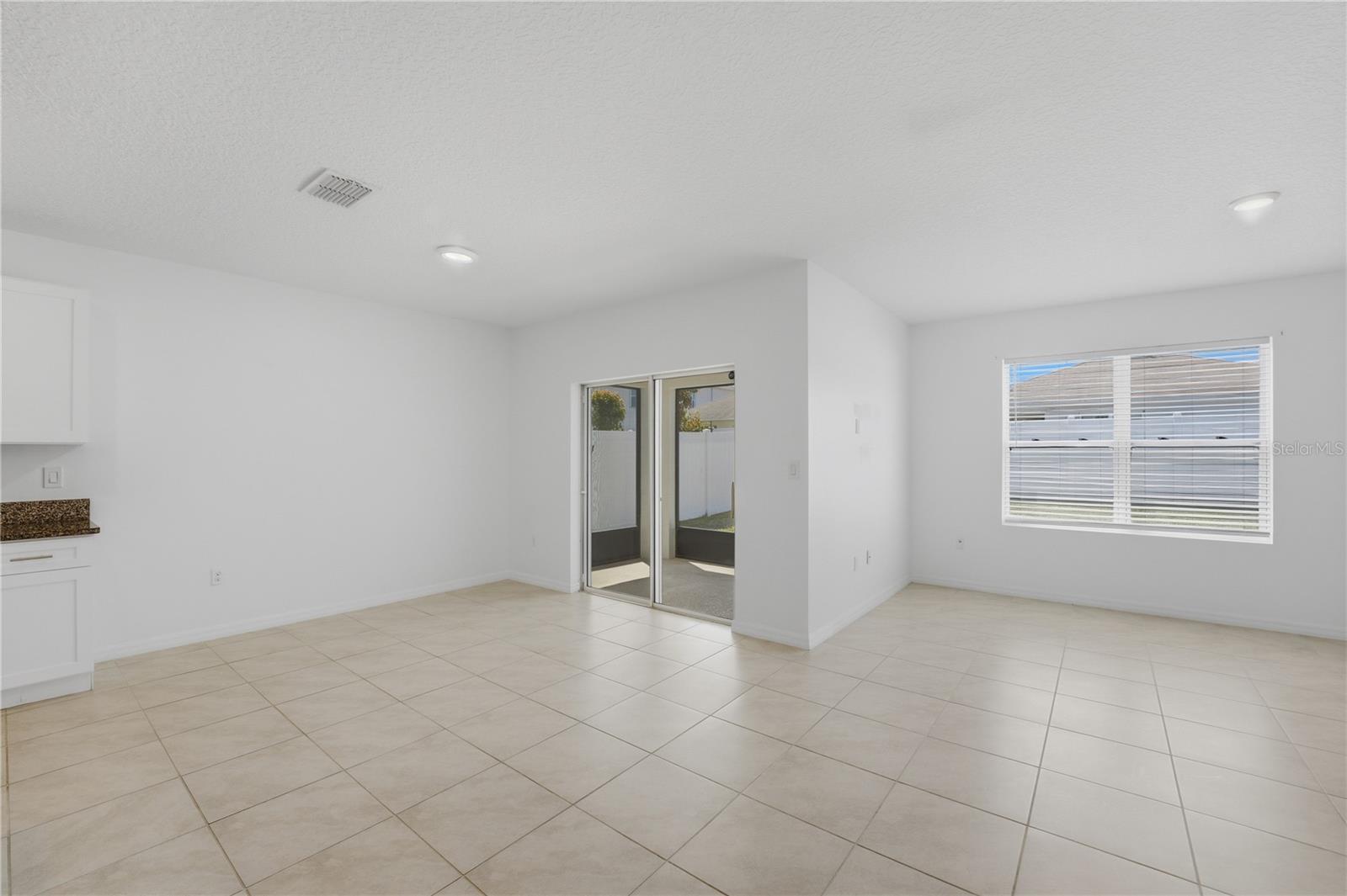 Image 29 of 42 For 1823 Bluepoint Street