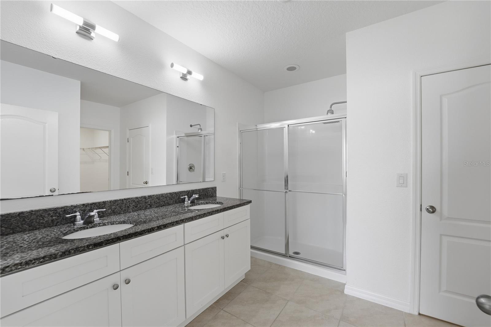 Image 36 of 42 For 1823 Bluepoint Street