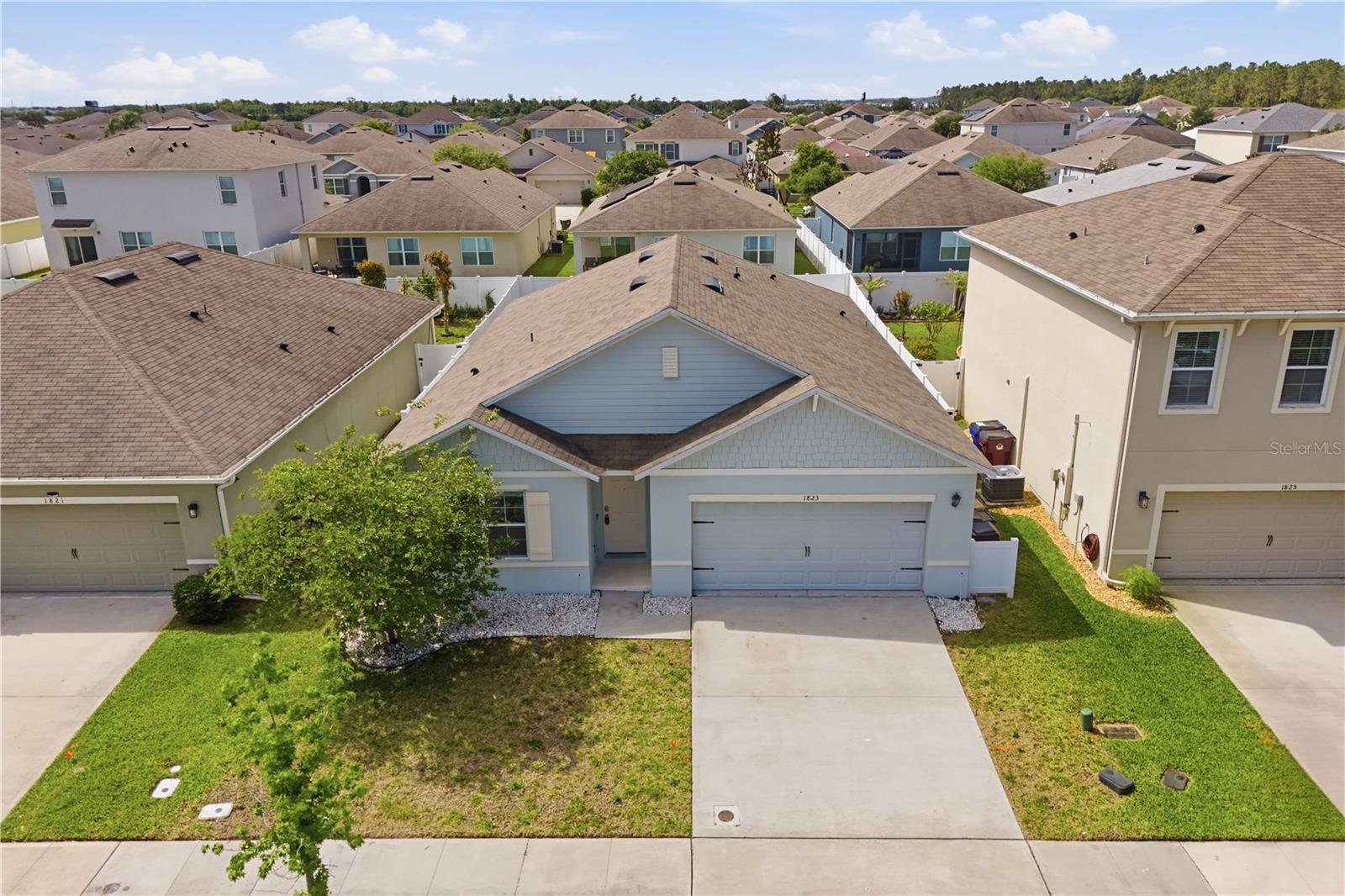 Image 4 of 42 For 1823 Bluepoint Street