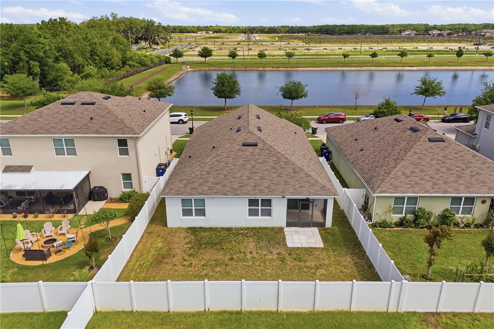 Image 5 of 42 For 1823 Bluepoint Street