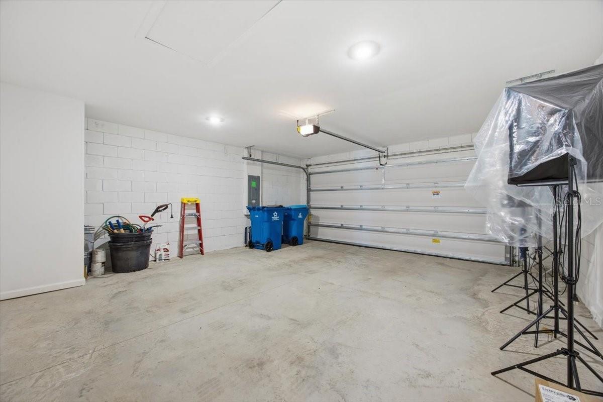 Image 24 of 33 For 2350 Mckinley Drive