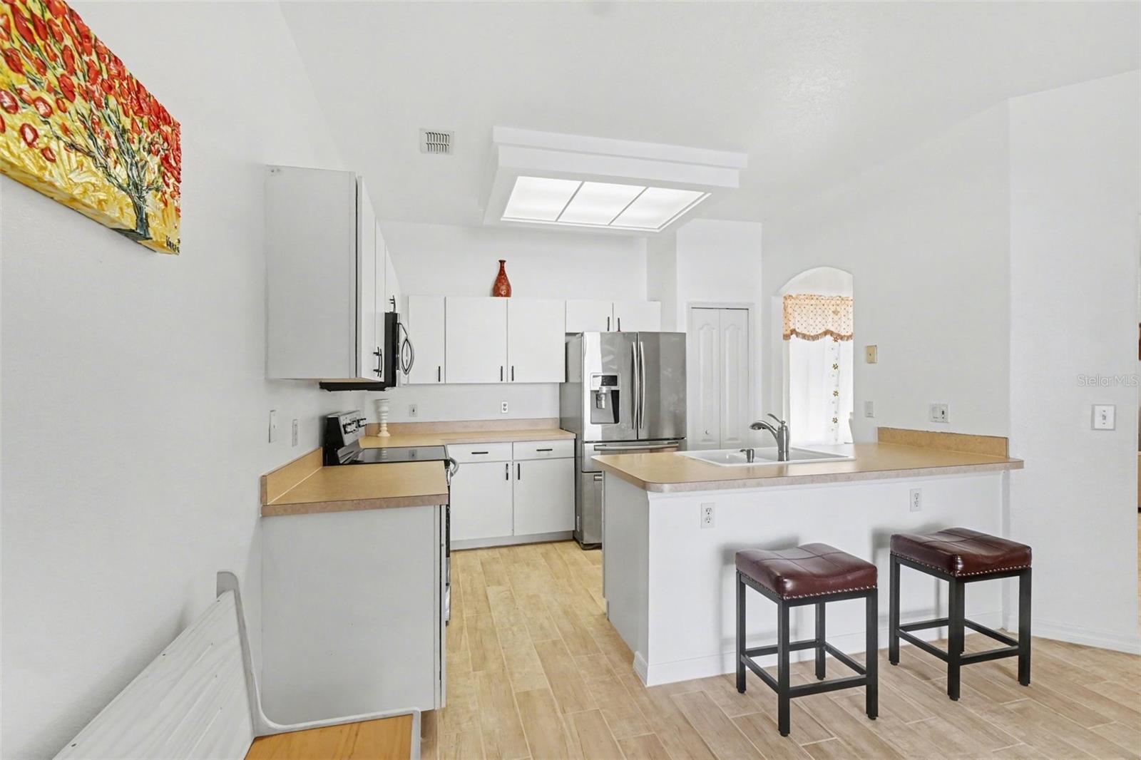 Image 10 of 32 For 4326 Hammersmith Drive